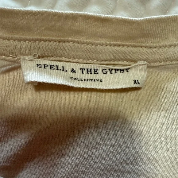 ♉️ 💜 Spell & The Gypsy Stargazer Taurus Tee - Picture 3 of 8